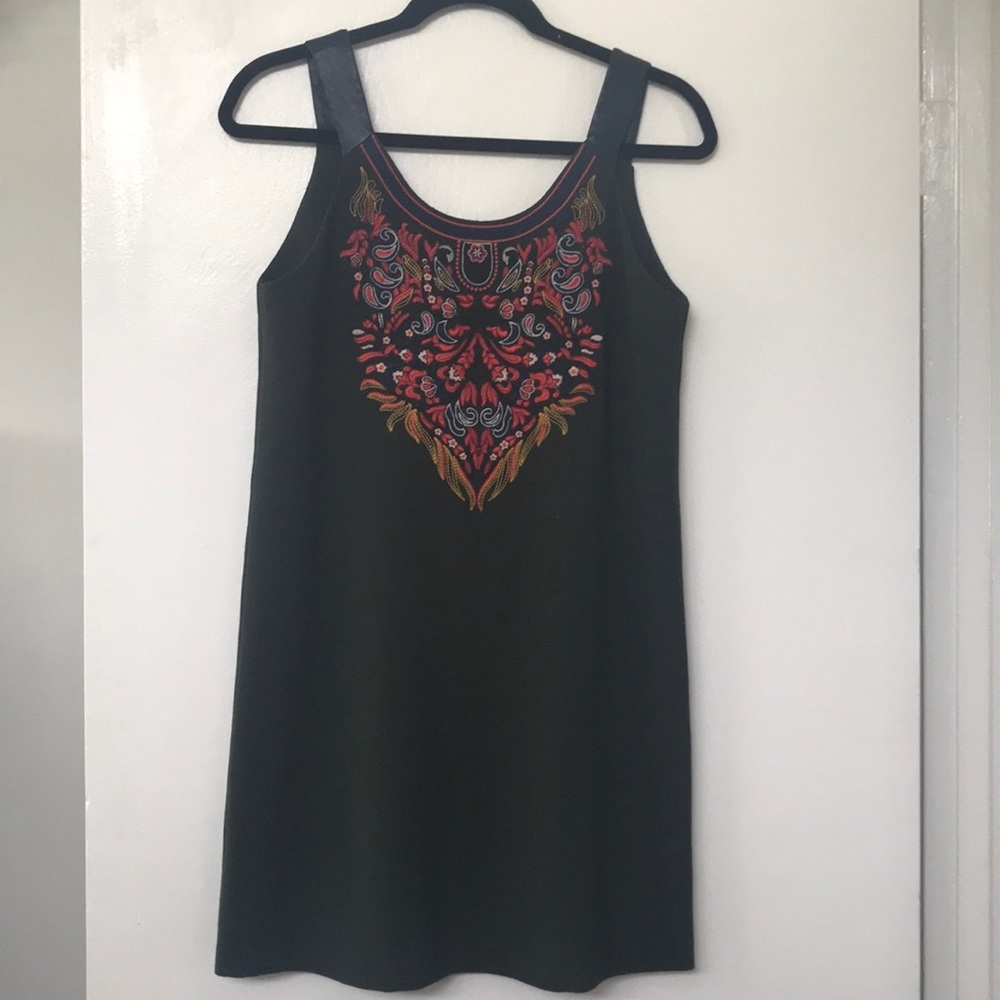 Juniors embroidered mini dress